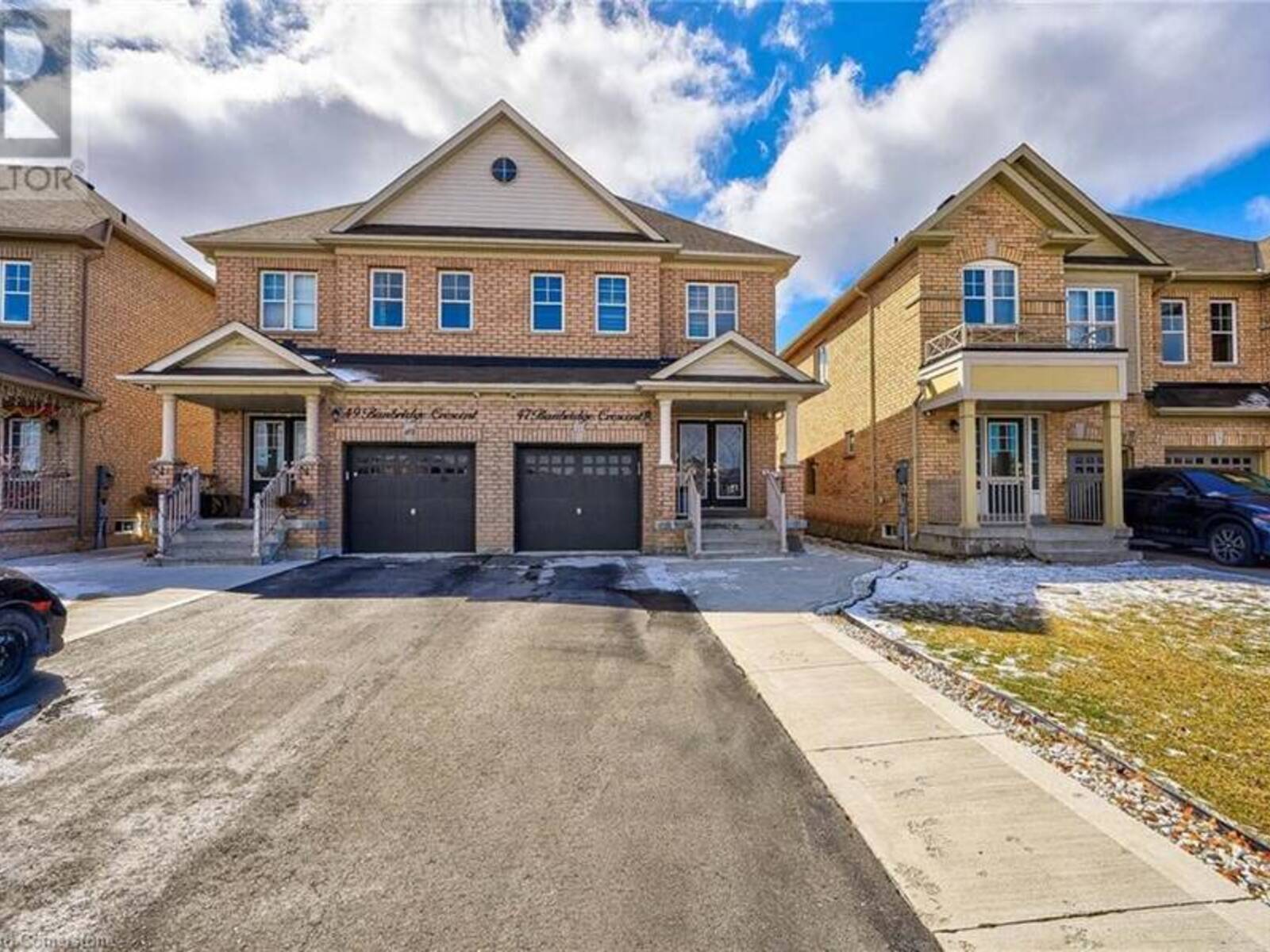 47 BANBRIDGE Crescent, Brampton, Ontario L6X 5M1