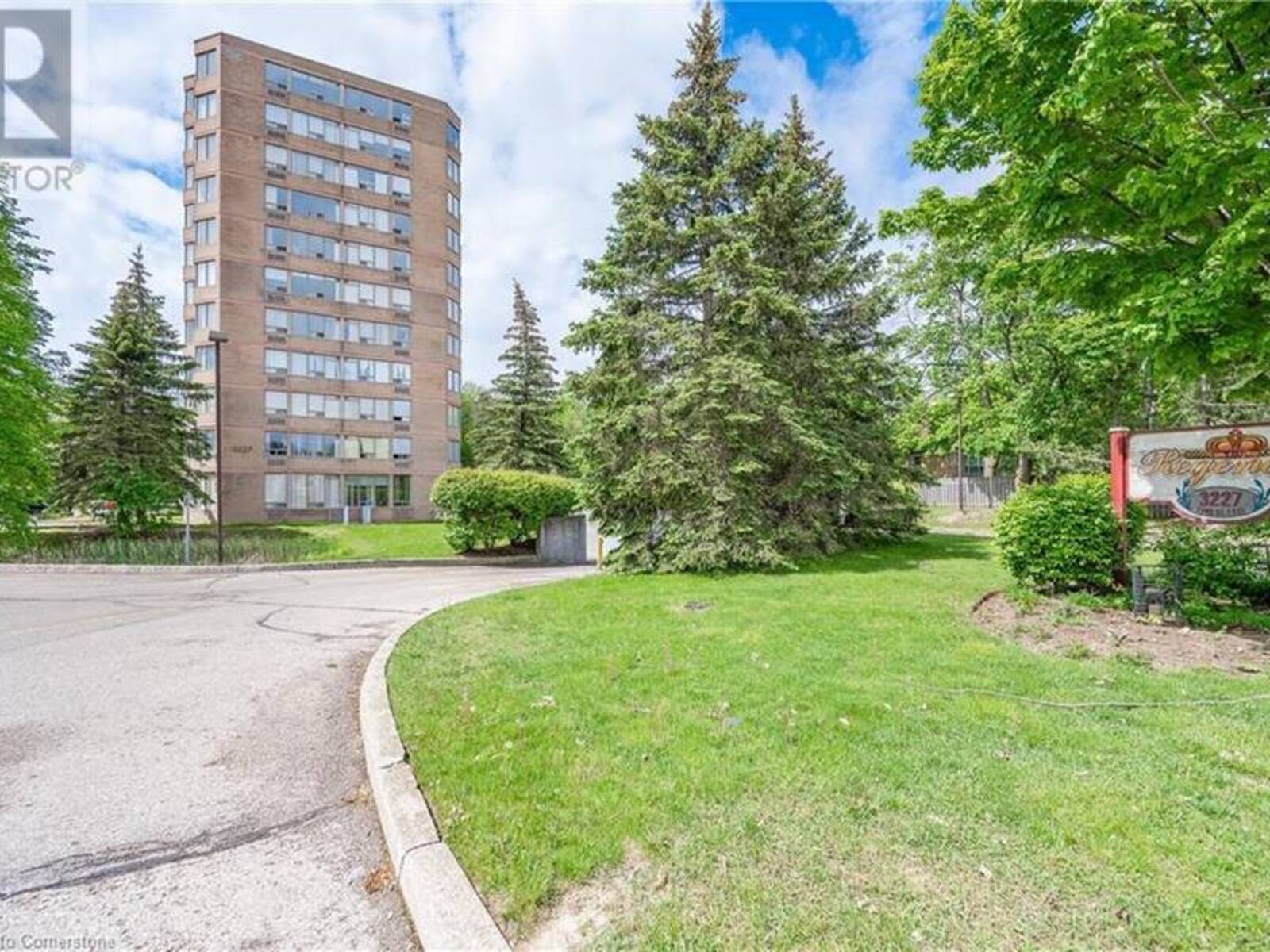 3227 KING Street Unit# 306, Kitchener, Ontario N2A 3Z9