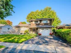 102 INDIAN Road Kitchener Ontario, N2B 2S5