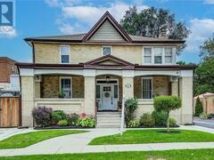 6 OAK Street Cambridge Ontario, N1R 4K6