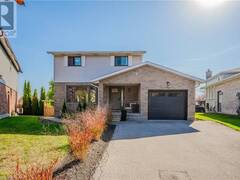 39 WINDERMERE Court Kitchener Ontario, N2N 2W3