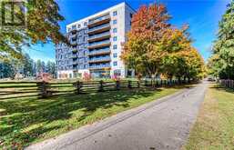 525 NEW DUNDEE Road Unit# 406 | Kitchener Ontario | Slide Image Twenty-three