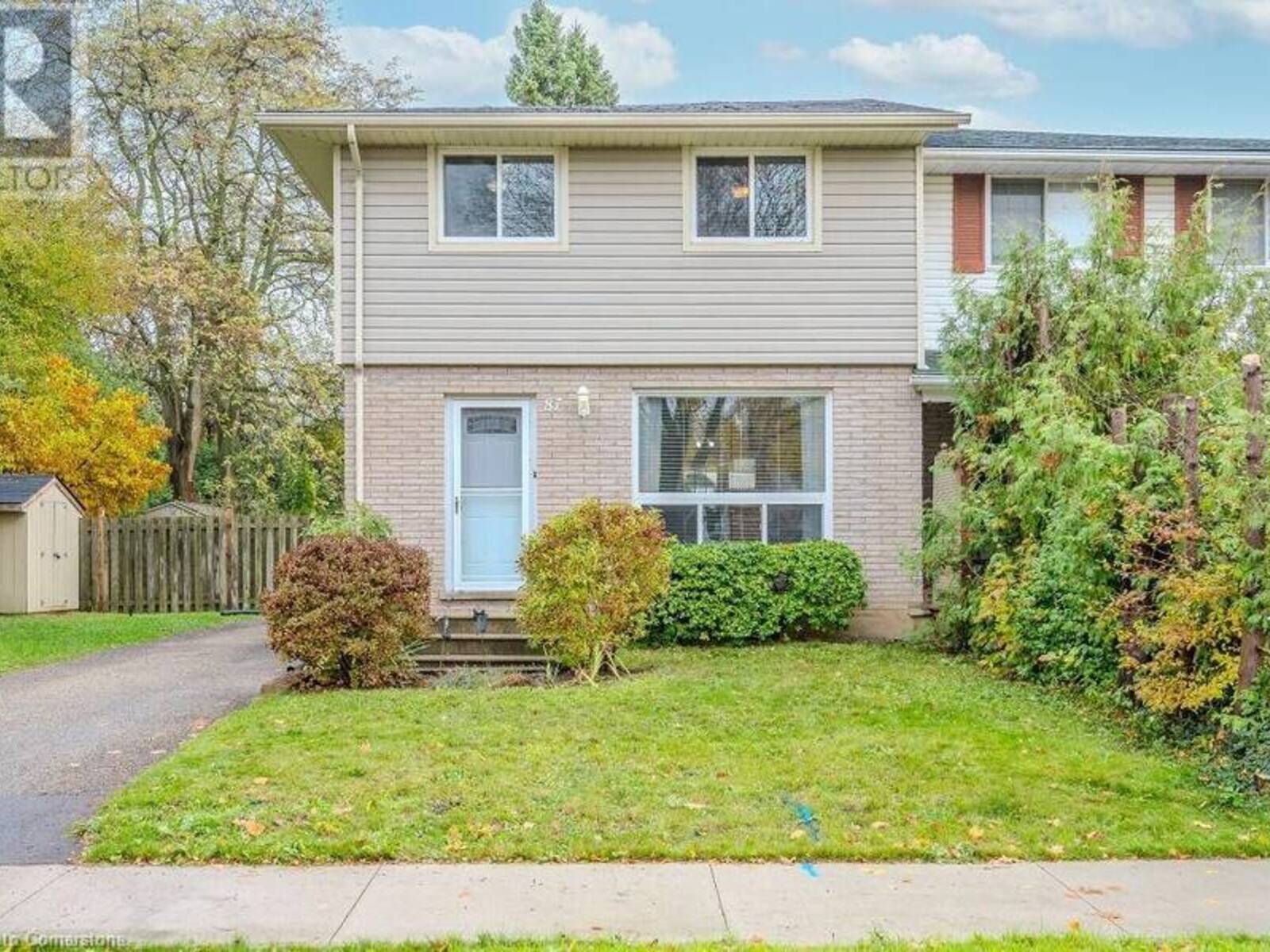 87 WESTWOOD Crescent, Kitchener, Ontario N2M 2K7