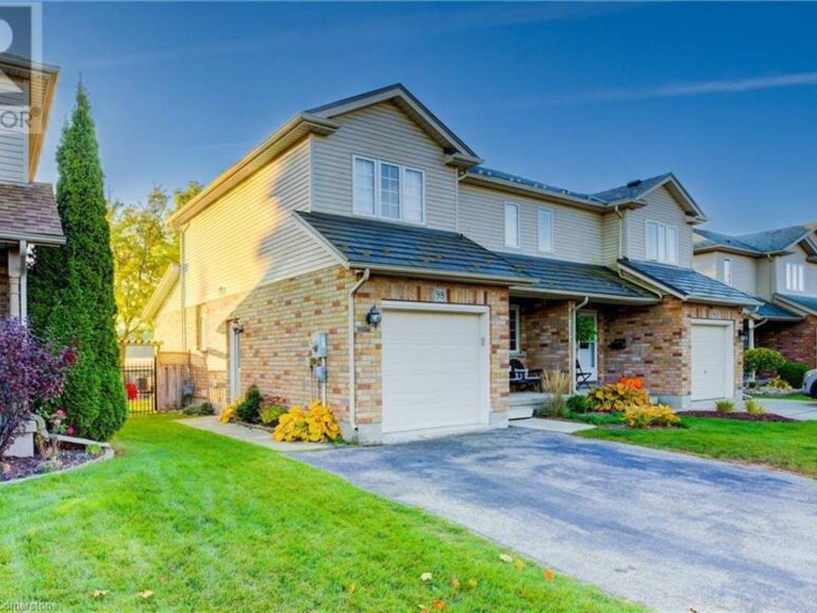 98 STIEFELMEYER Crescent, Baden, Ontario N3A 4K6