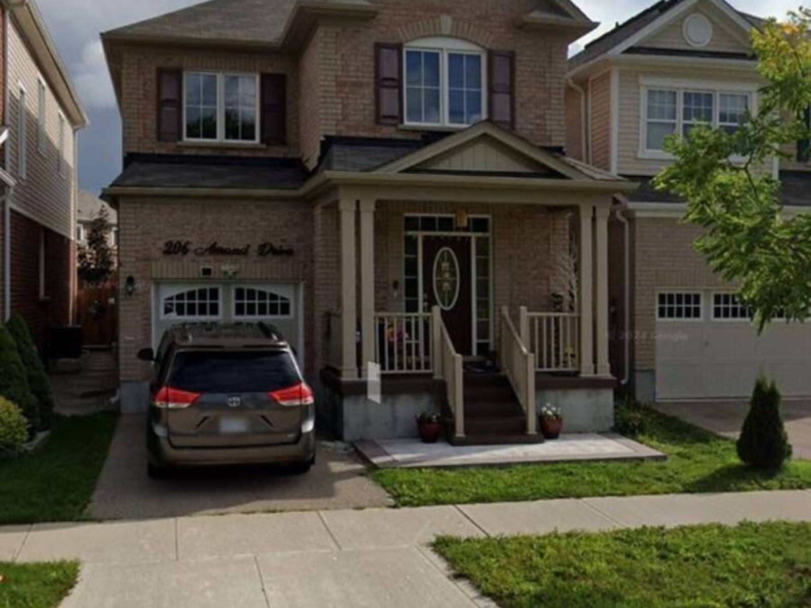 206 AMAND Drive, Kitchener, Ontario N2R 0J8