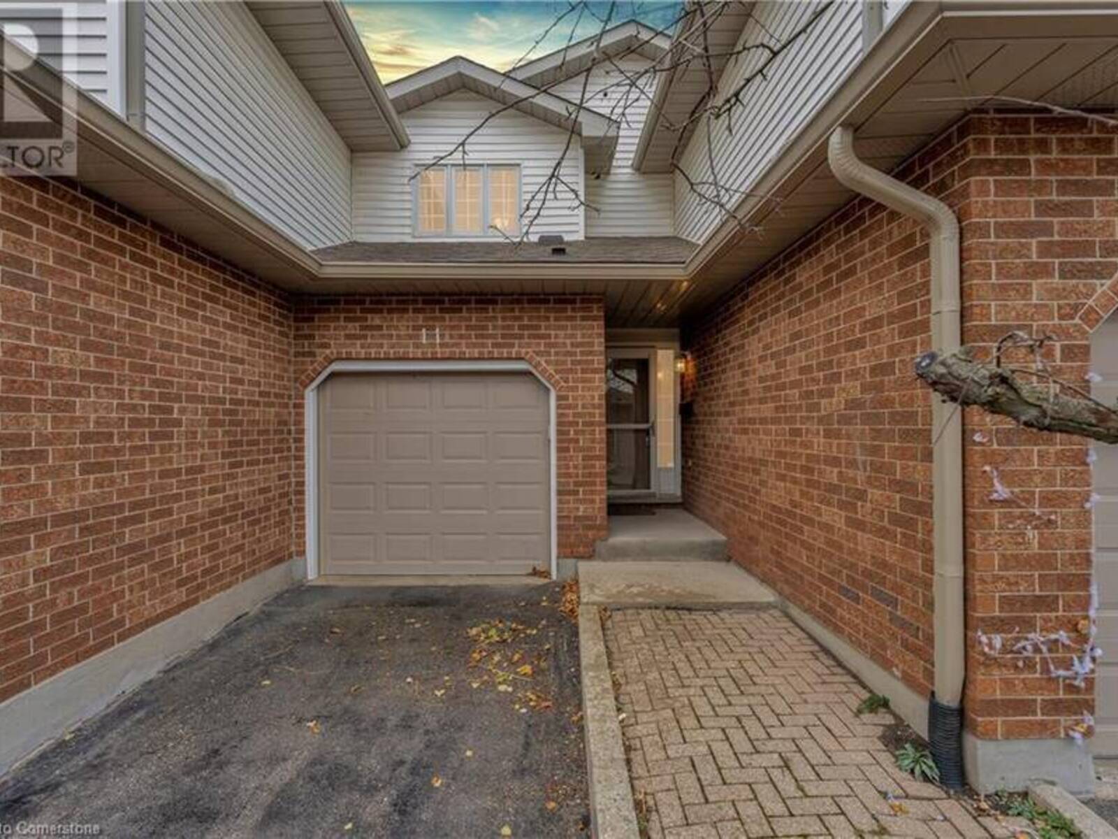 229 BAKER Street Unit# 11, Waterloo, Ontario N2T 2R4