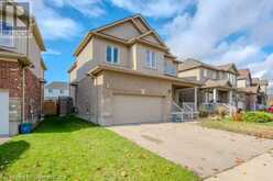 605 SUNDEW Drive | Waterloo Ontario | Slide Image Three