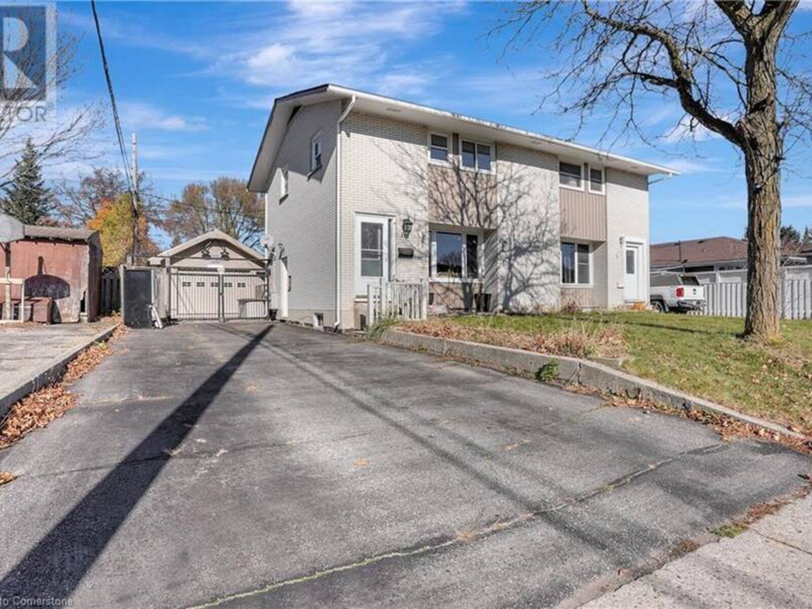 10 CURRIE Street, Cambridge, Ontario N1R 1B1