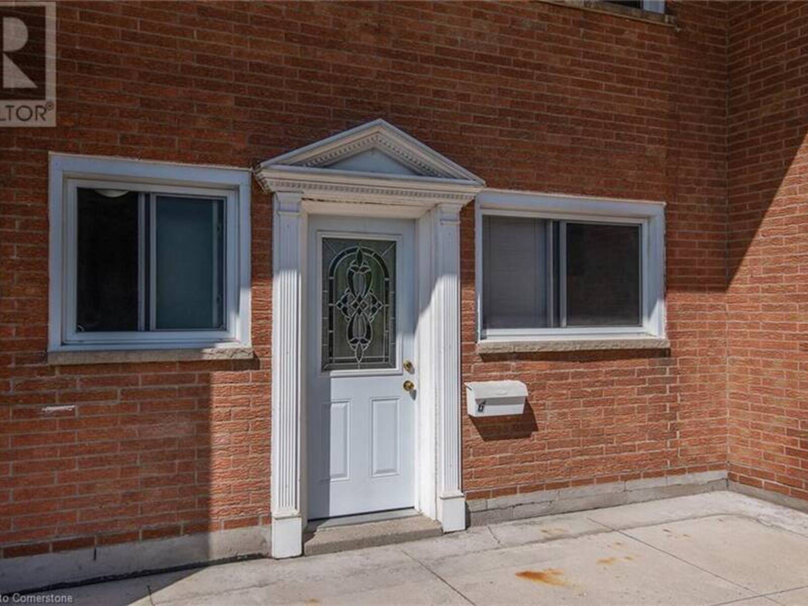 48 WINDOM Road Unit# G, Kitchener, Ontario N2A 2P4