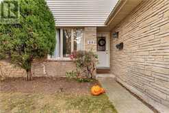 476 KINGSCOURT Drive Unit# 23 | Waterloo Ontario | Slide Image Four