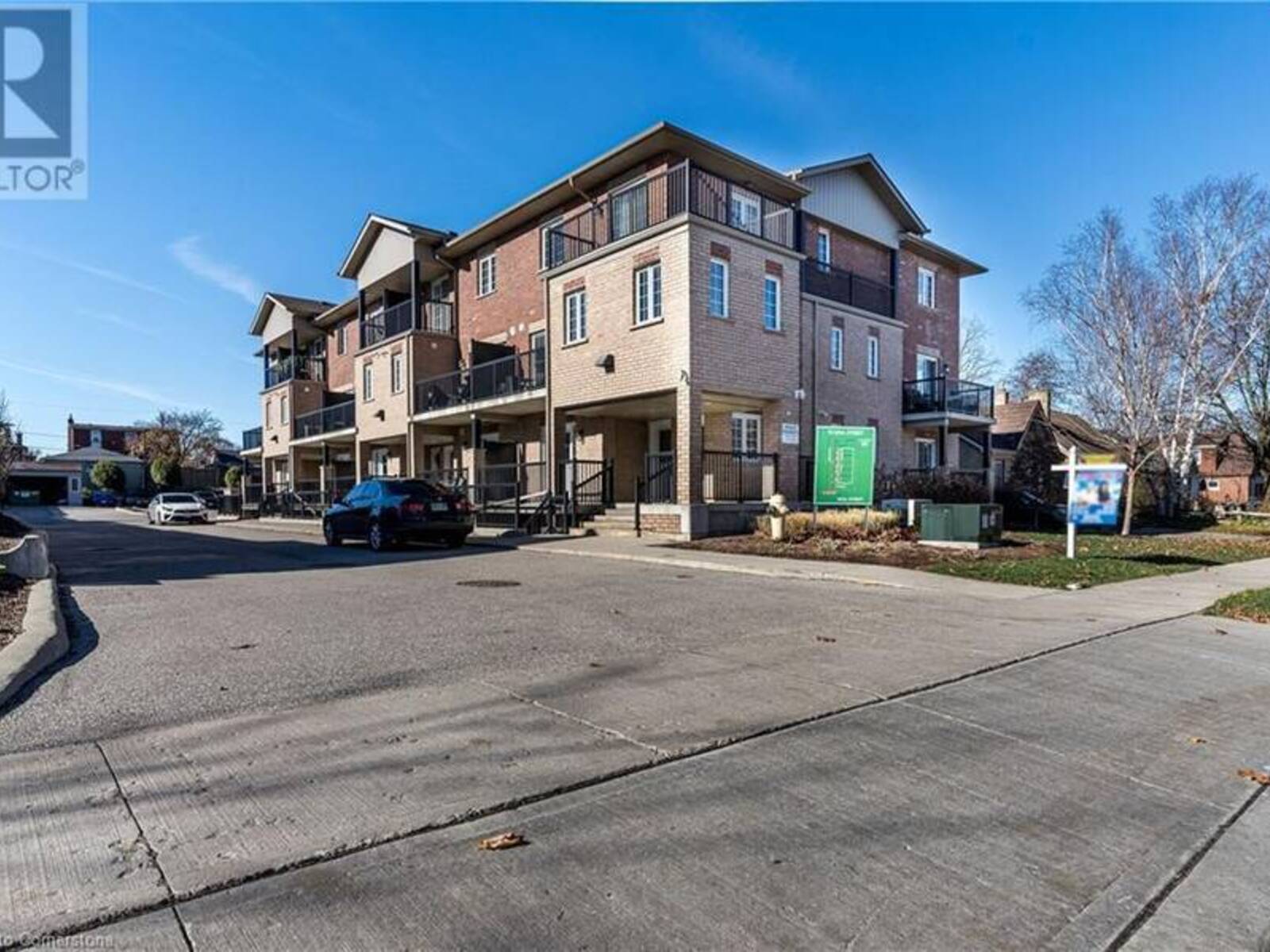 75 KEHL Street Unit# 10, Kitchener, Ontario N2M 3V1