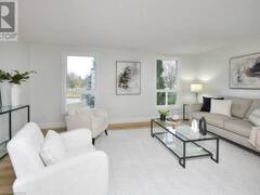 24 B KAREN Walk Waterloo Ontario, N2L 5X2