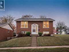 7 DAYTONA Street Kitchener Ontario, N2M 5M3