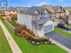 900 STEEPLERIDGE Court Kitchener Ontario, N2P 0B4