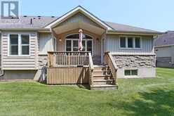 12 RIVERSIDE Circle | Smithville Ontario | Slide Image Sixteen