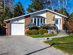 914 IVY Court Oshawa Ontario, L1H 1S4