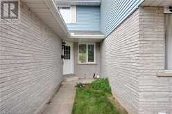 405 KINGSCOURT Drive Unit# 4 | Waterloo Ontario | Slide Image Five