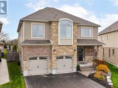 126 ROBERT SIMONE Way Ayr Ontario, N0B 1E0