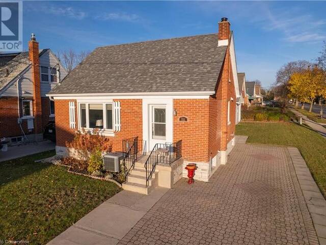 211 LORNE Avenue Kitchener Ontario, N2M 3Y6