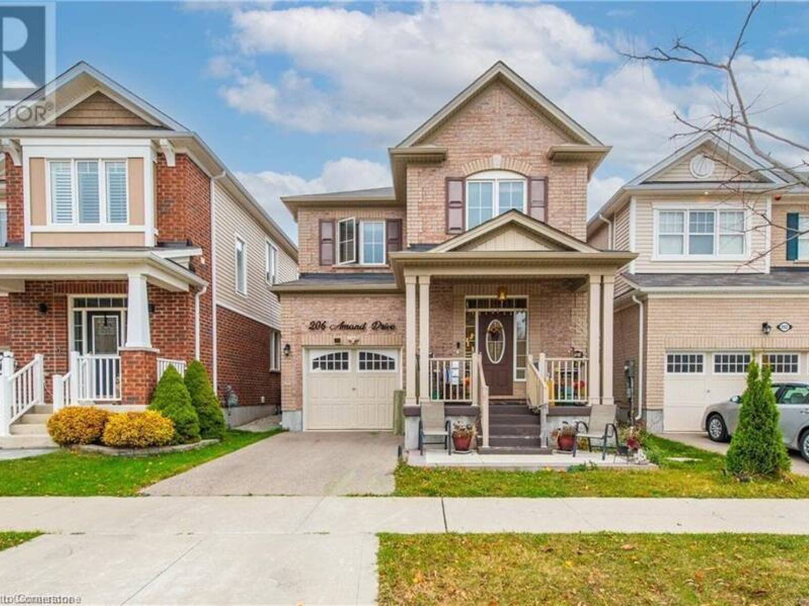 206 AMAND Drive, Kitchener, Ontario N2R 0J8