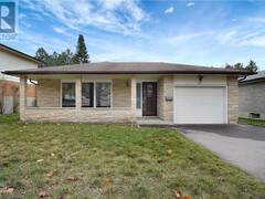 15 CHERRY HILL Drive Kitchener Ontario, N2E 1N5