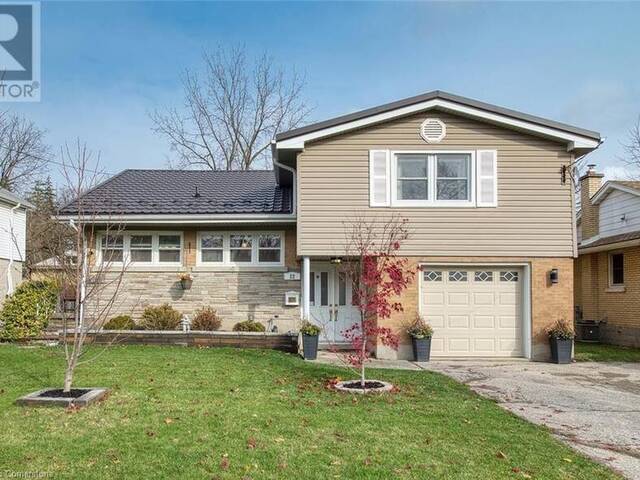 22 FAIRMOUNT Road Kitchener Ontario, N2H 2G3