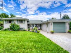 8 GERRARD Avenue Cambridge Ontario, N3C 2R6