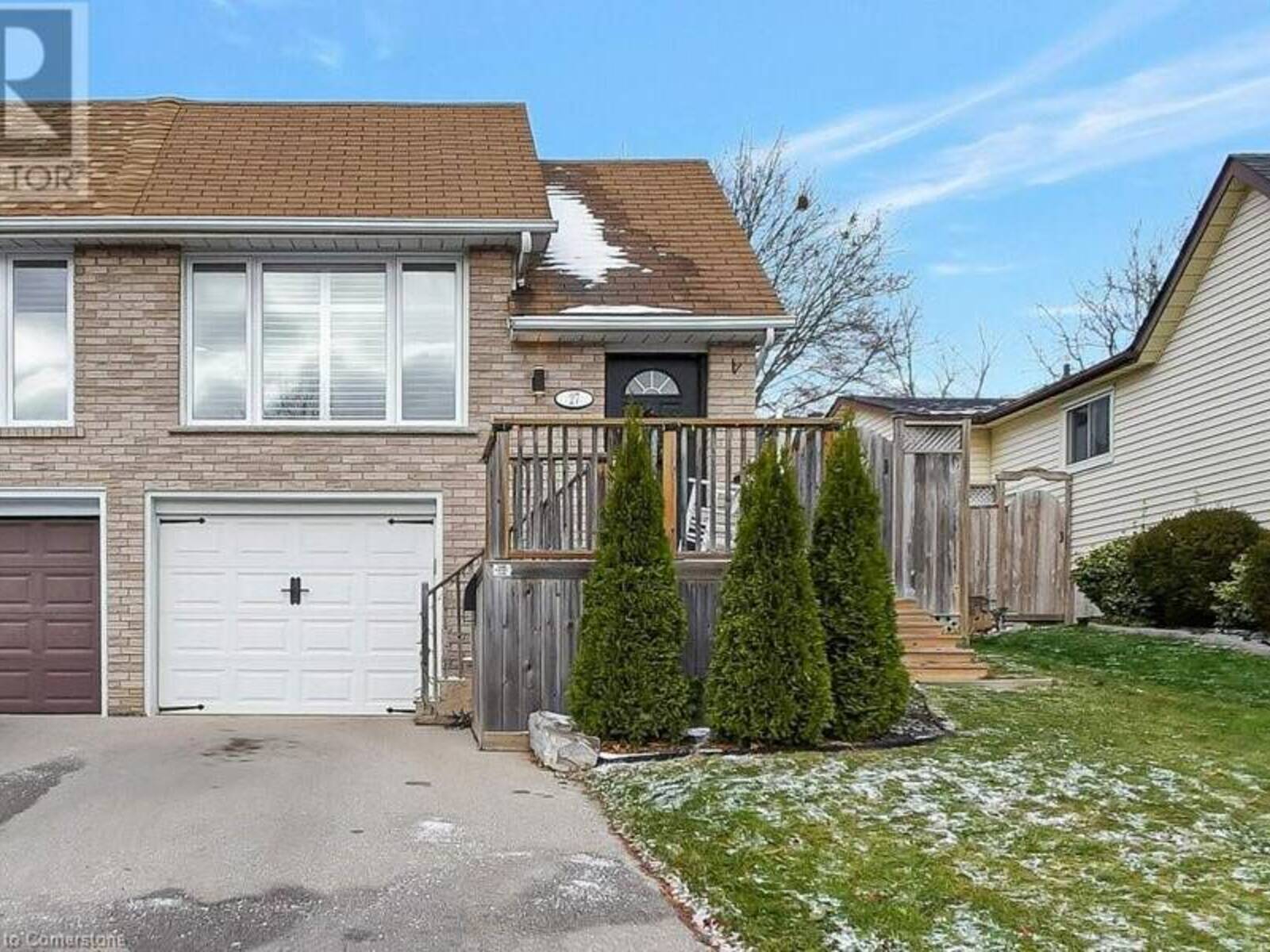 27 NICKOLAS Crescent, Cambridge, Ontario N3C 3L7