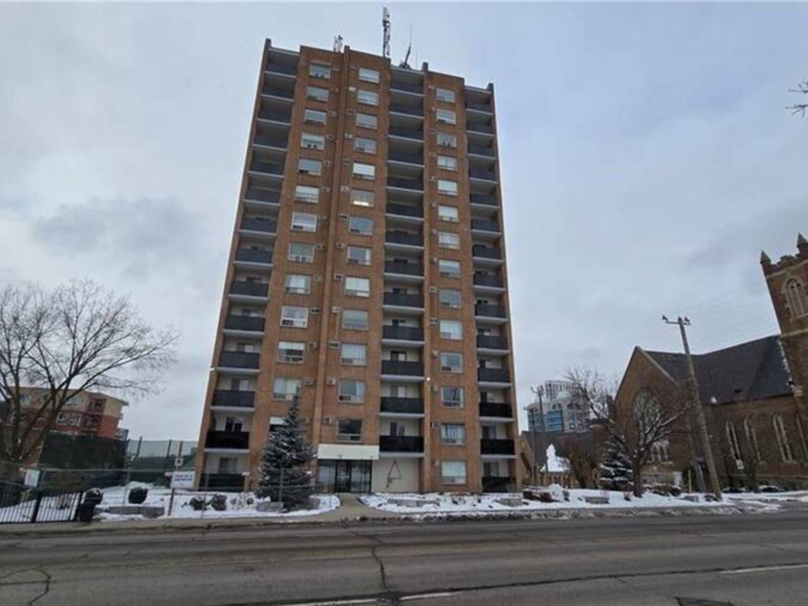 64 BENTON Street Unit# 703, Kitchener, Ontario N2G 4L9