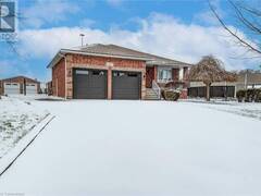 48 WAYNE Avenue Cambridge Ontario, N1R 0B8