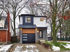 38 DUDHOPE Avenue Cambridge Ontario, N1R 4T3