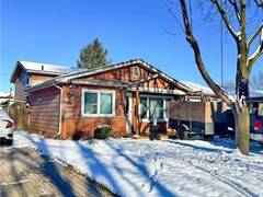 196 TRAYNOR Avenue Kitchener Ontario, N2C 1W6