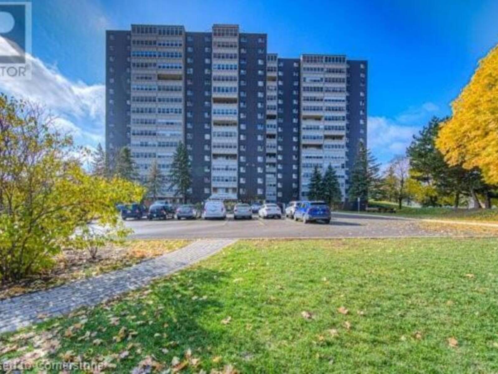 225 HARVARD Place Unit# 810, Waterloo, Ontario N2J 4H4