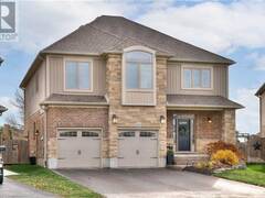 126 ROBERT SIMONE Way Ayr Ontario, N0B 1E0