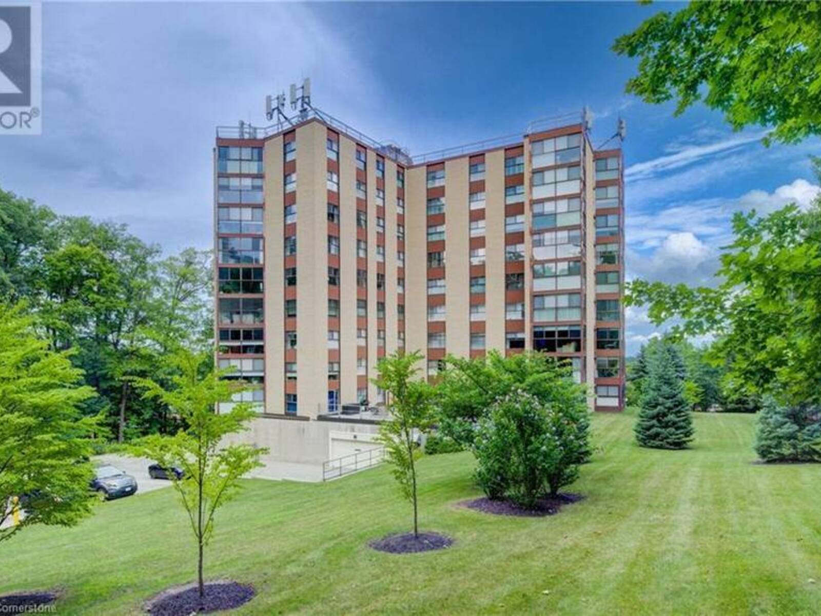 20 BERKLEY Road Unit# 204, Cambridge, Ontario N1S 4S8