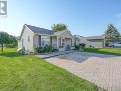 16 GARDEN Place Wilmot Ontario, N3A 2E6