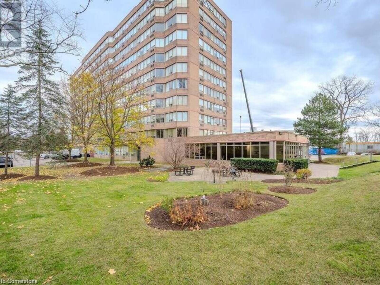 3227 KING Street E Unit# 908, Kitchener, Ontario N2A 3Z9