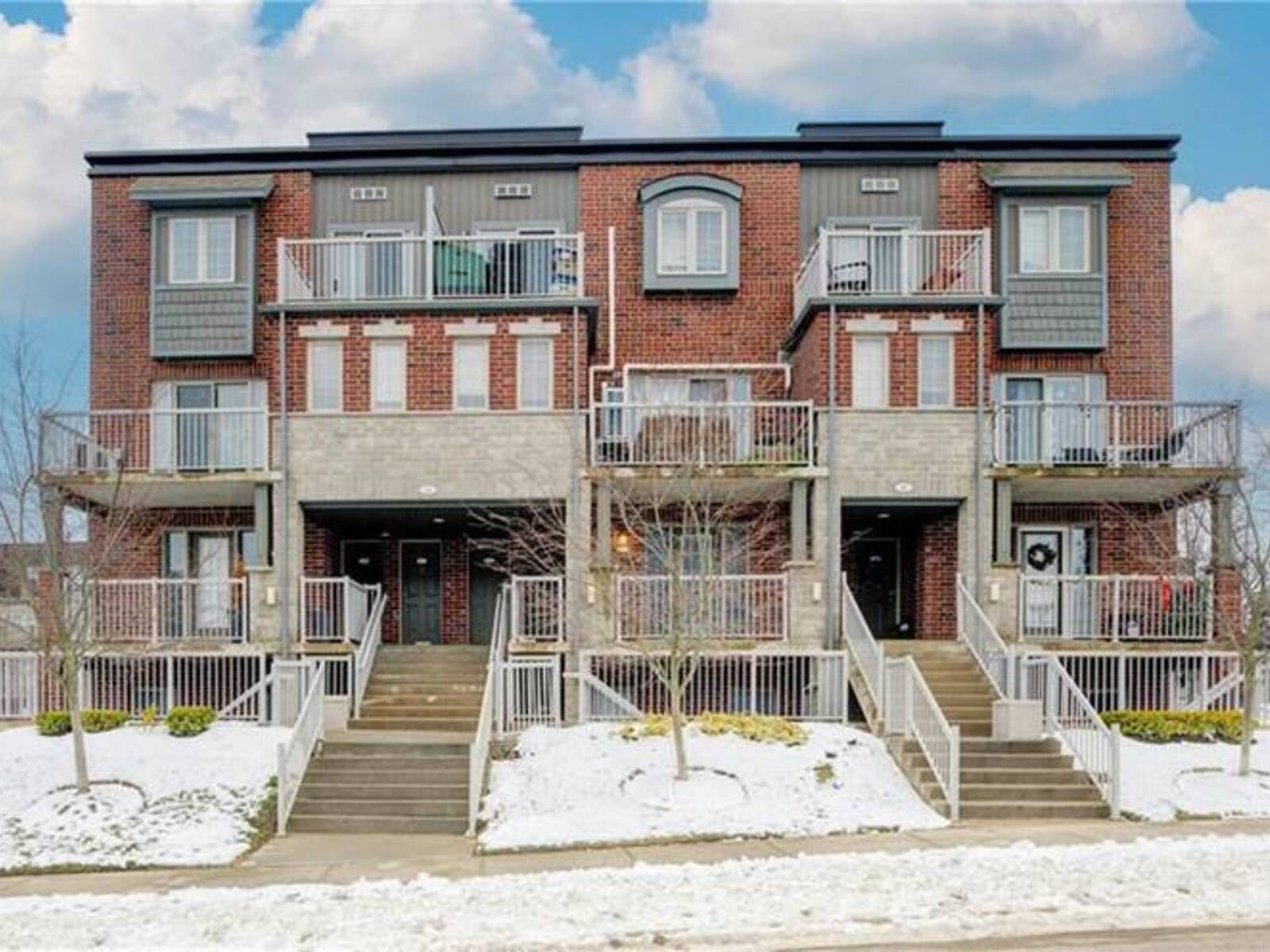 24 SIENNA Street Unit# B, Kitchener, Ontario N2R 0H6