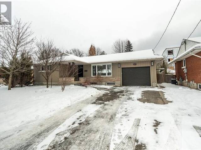 31 PINECREST Drive Kitchener Ontario, N2A 2G7