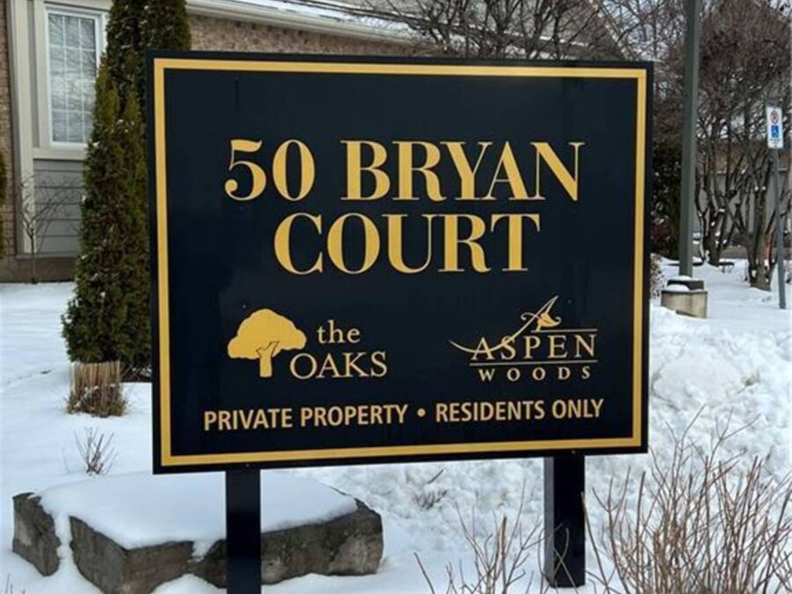 50 BRYAN Court Unit# 407, Kitchener, Ontario N2A 4N4