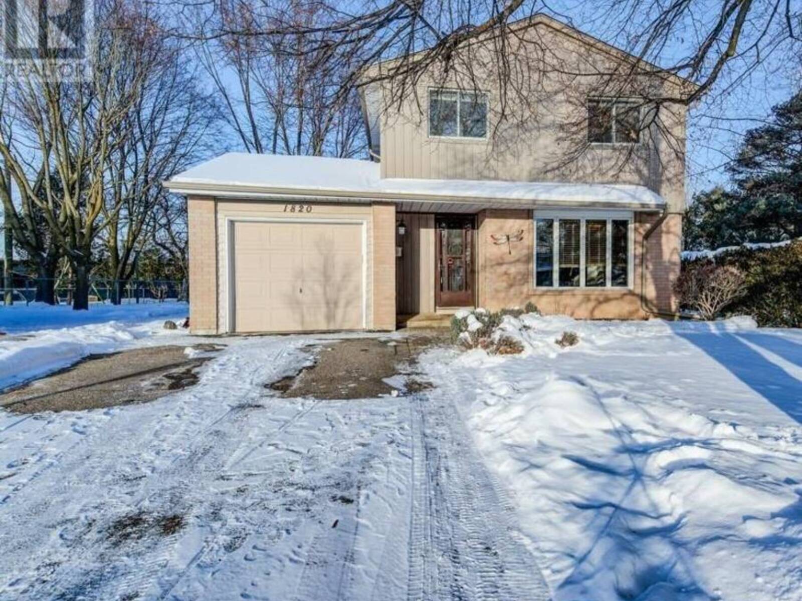 1820 BRIARWOOD Drive, Cambridge, Ontario N3H 5A7