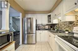 22 WESTMOUNT Mews | Cambridge Ontario | Slide Image Nine