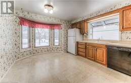 83 BLACKWELL Drive | Kitchener Ontario | Slide Image Nine