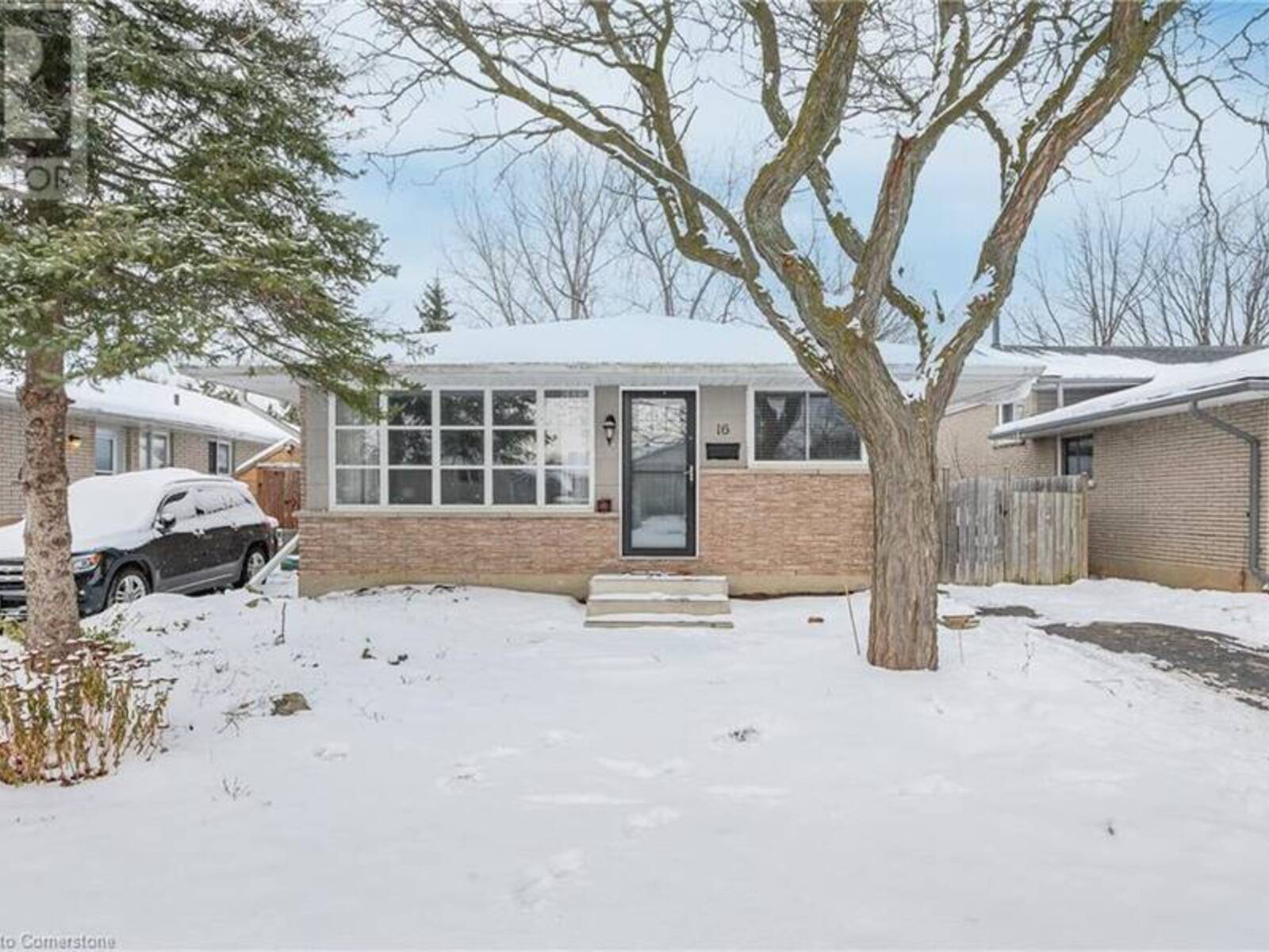 16 OVERLEA Crescent, Kitchener, Ontario N2M 5A9