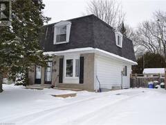 35 ASPEN Crescent Elmira Ontario, N3B 1J7