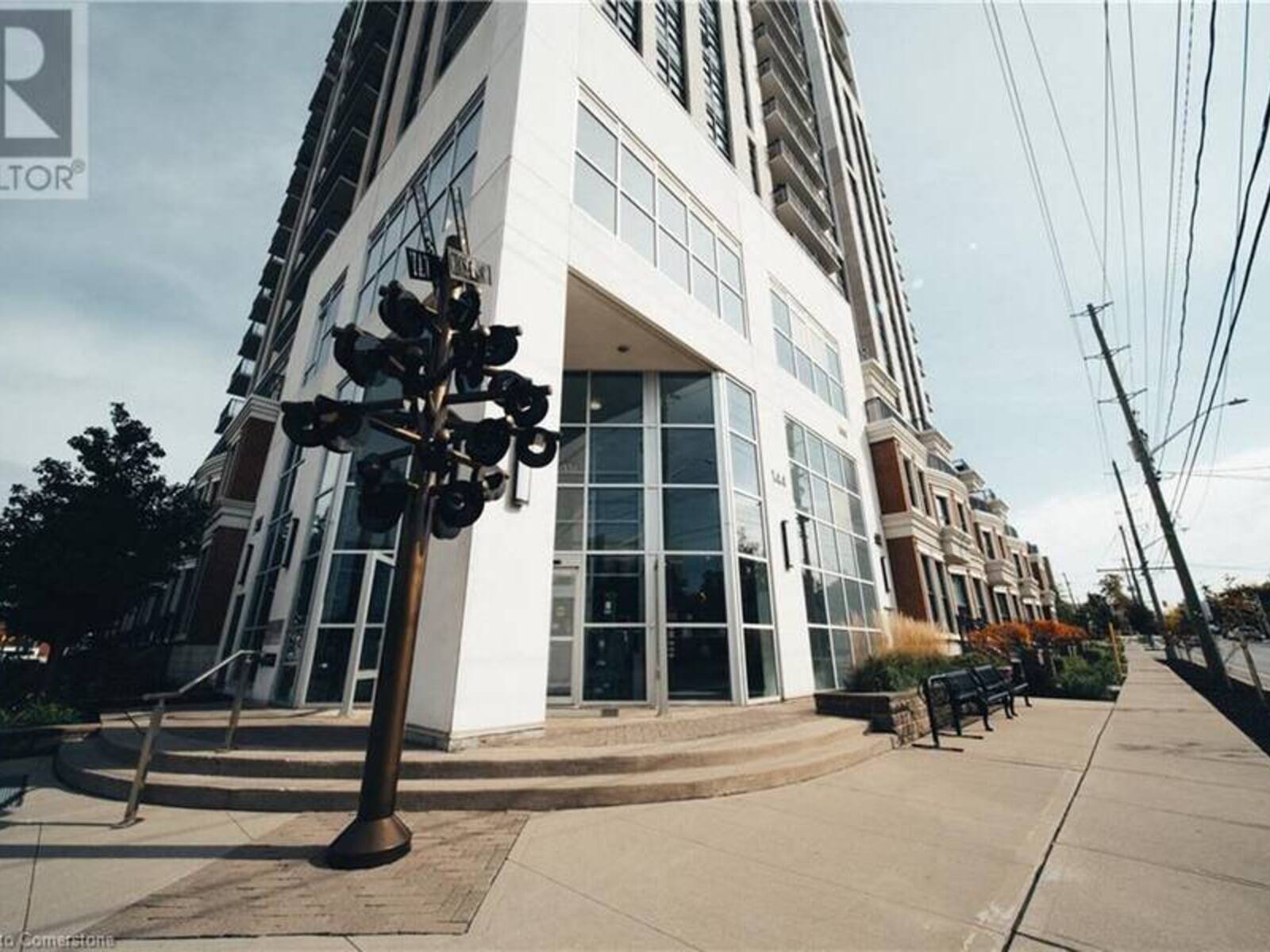 144 PARK ST Unit# 1701, Waterloo, Ontario N2L 0B6