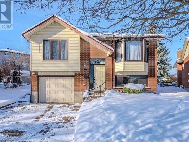 120 ALBION Court Kitchener Ontario, N2E 2N3