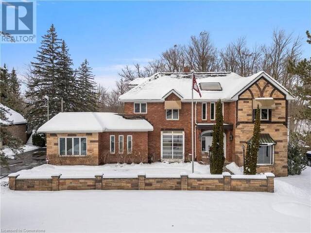 32 MAPLE HILL Drive Kitchener Ontario, N2M 2R8