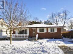 37 REDWOOD Avenue Cambridge Ontario, N3C 2S3