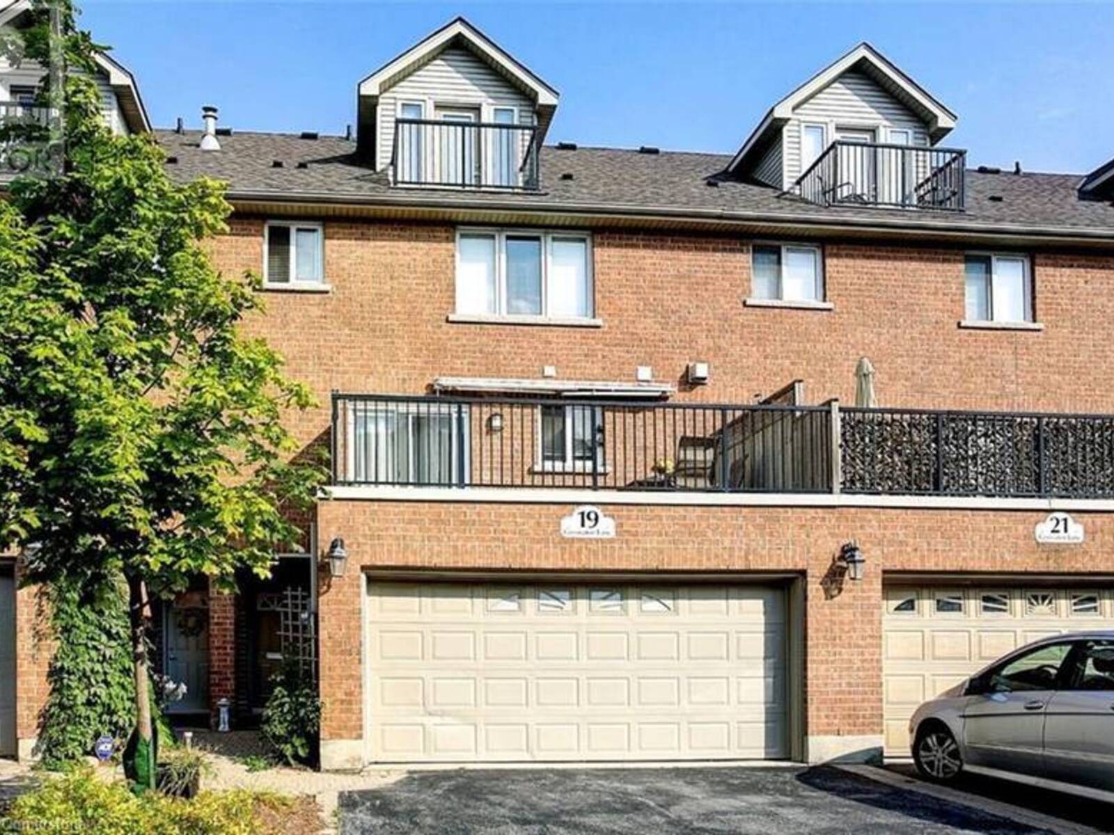 19 GROSVENOR Lane, Cambridge, Ontario N1R 8N2